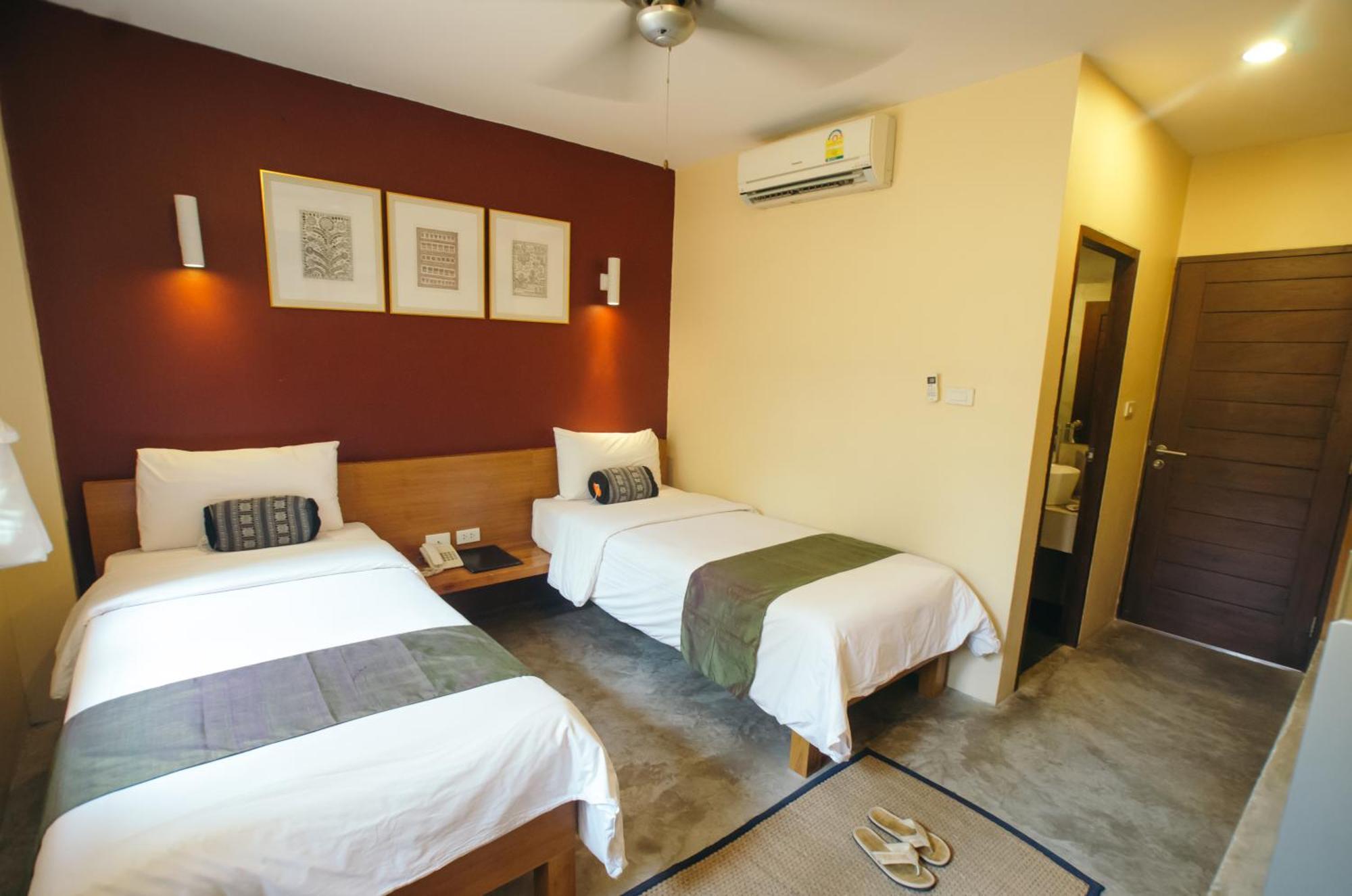 Lilu Pai Hotel Exterior photo