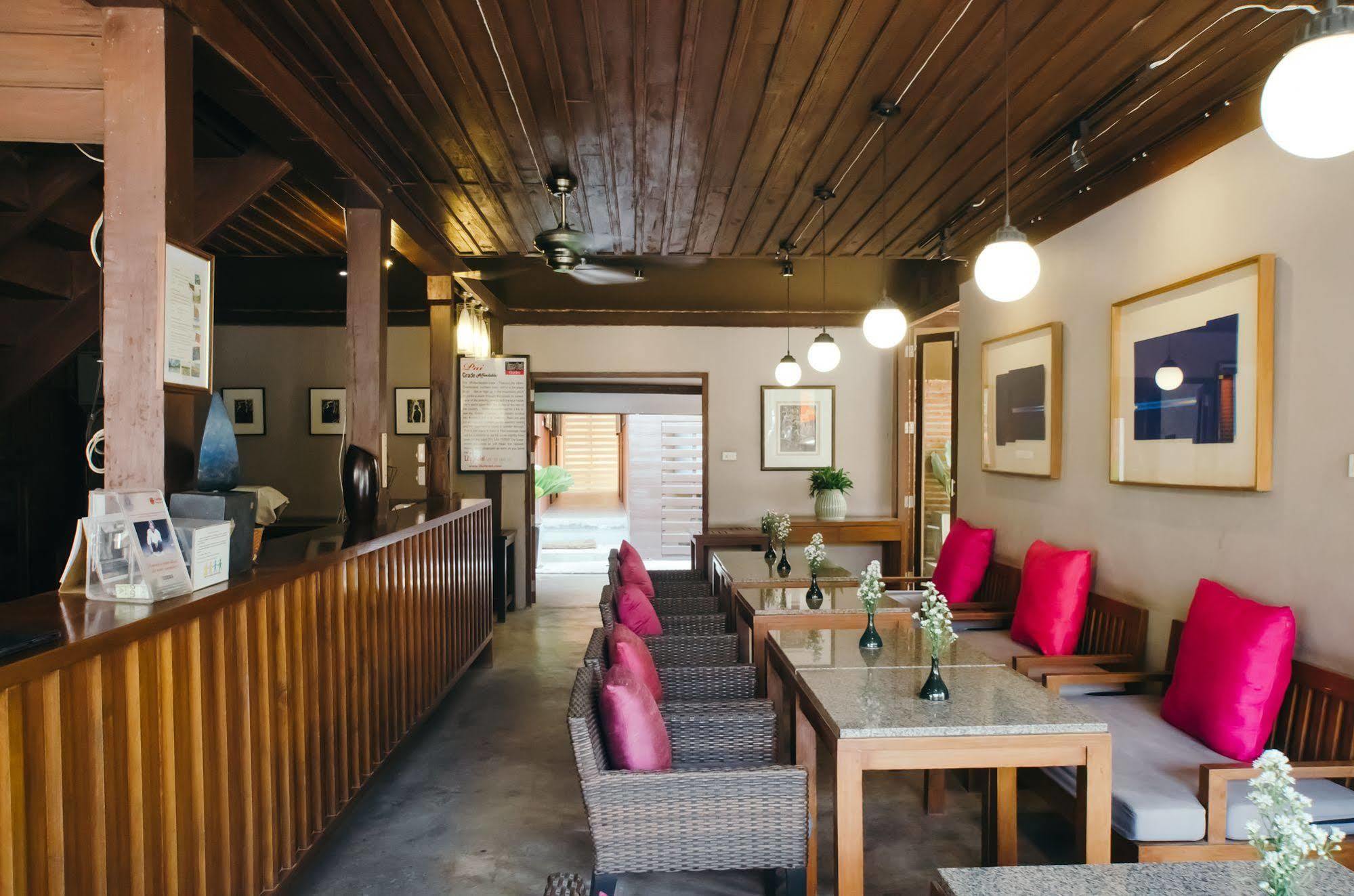 Lilu Pai Hotel Exterior photo