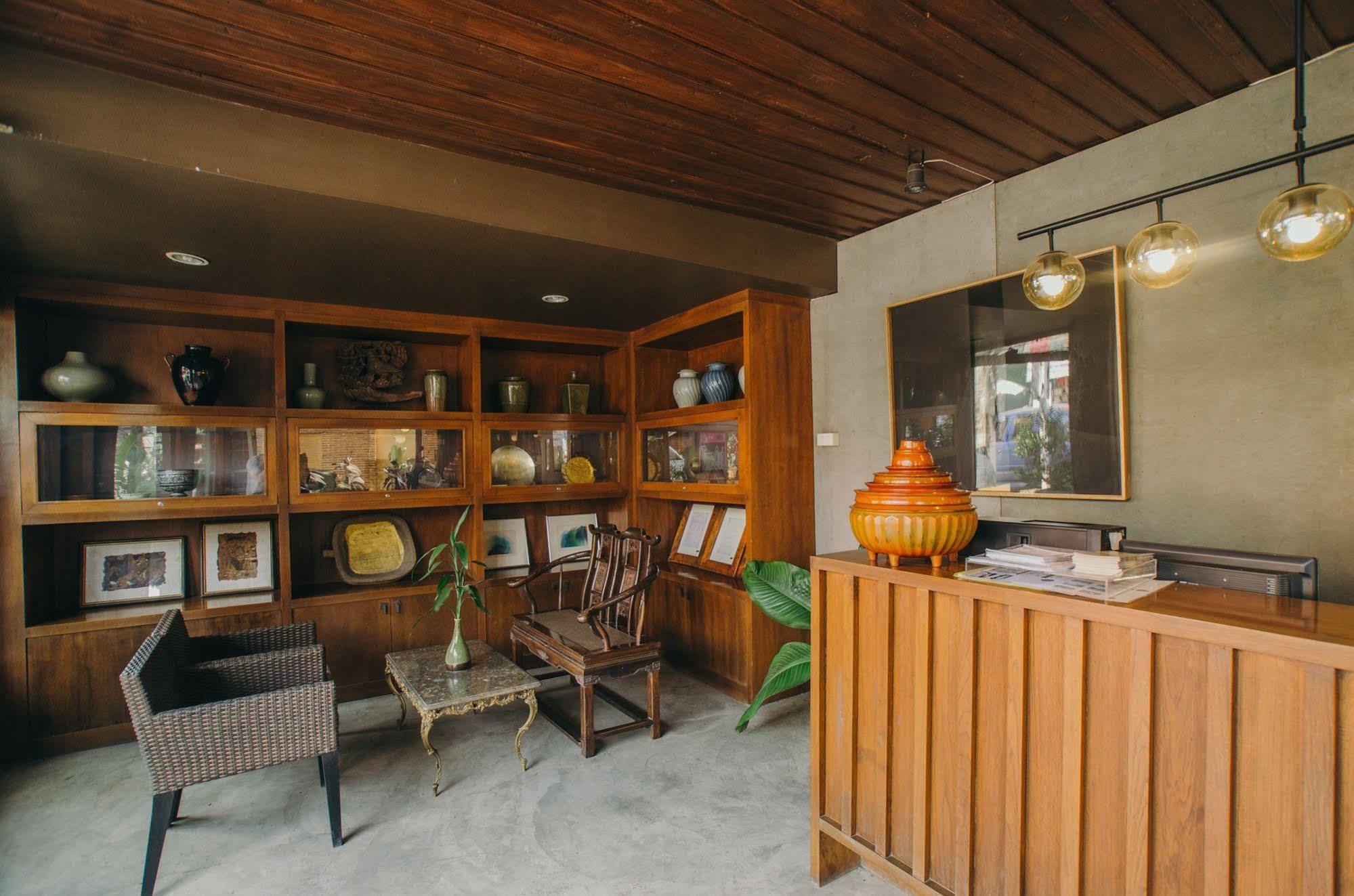 Lilu Pai Hotel Exterior photo