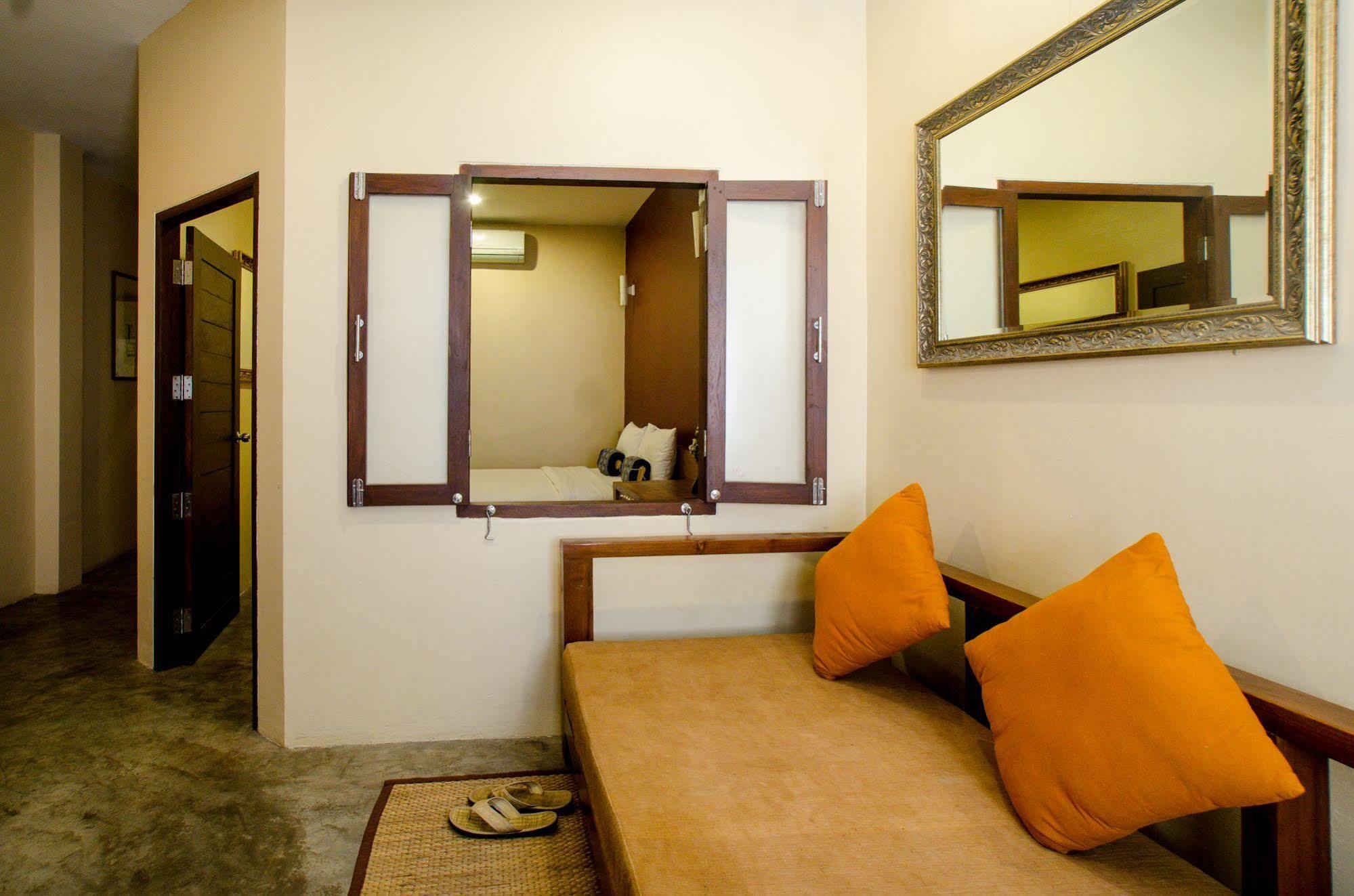 Lilu Pai Hotel Exterior photo